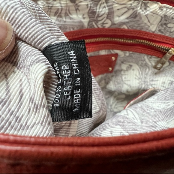 Tre Vero Red Quilted Shoulder Bag - Picture 7 of 13